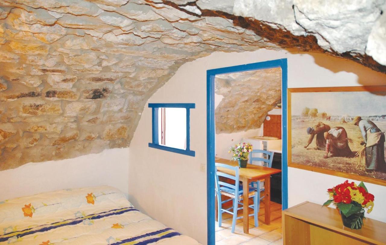 1 Bedroom Nice Apartment In La Beaume Labeaume Buitenkant foto