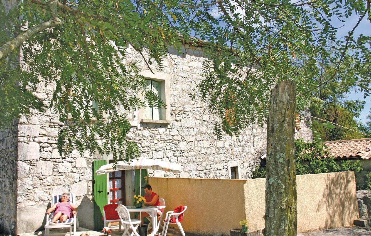 1 Bedroom Nice Apartment In La Beaume Labeaume Buitenkant foto